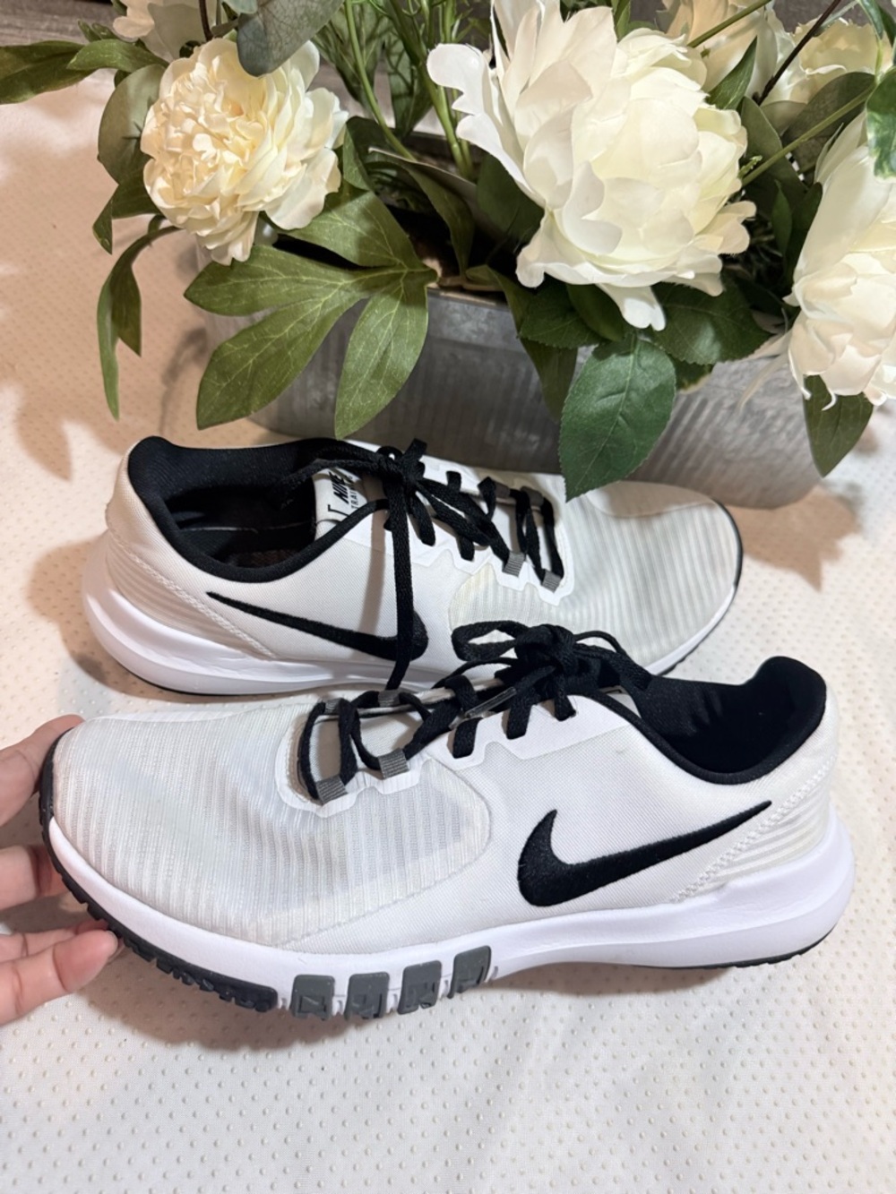 Nike Men’s White and Black Athletic Training Shoes